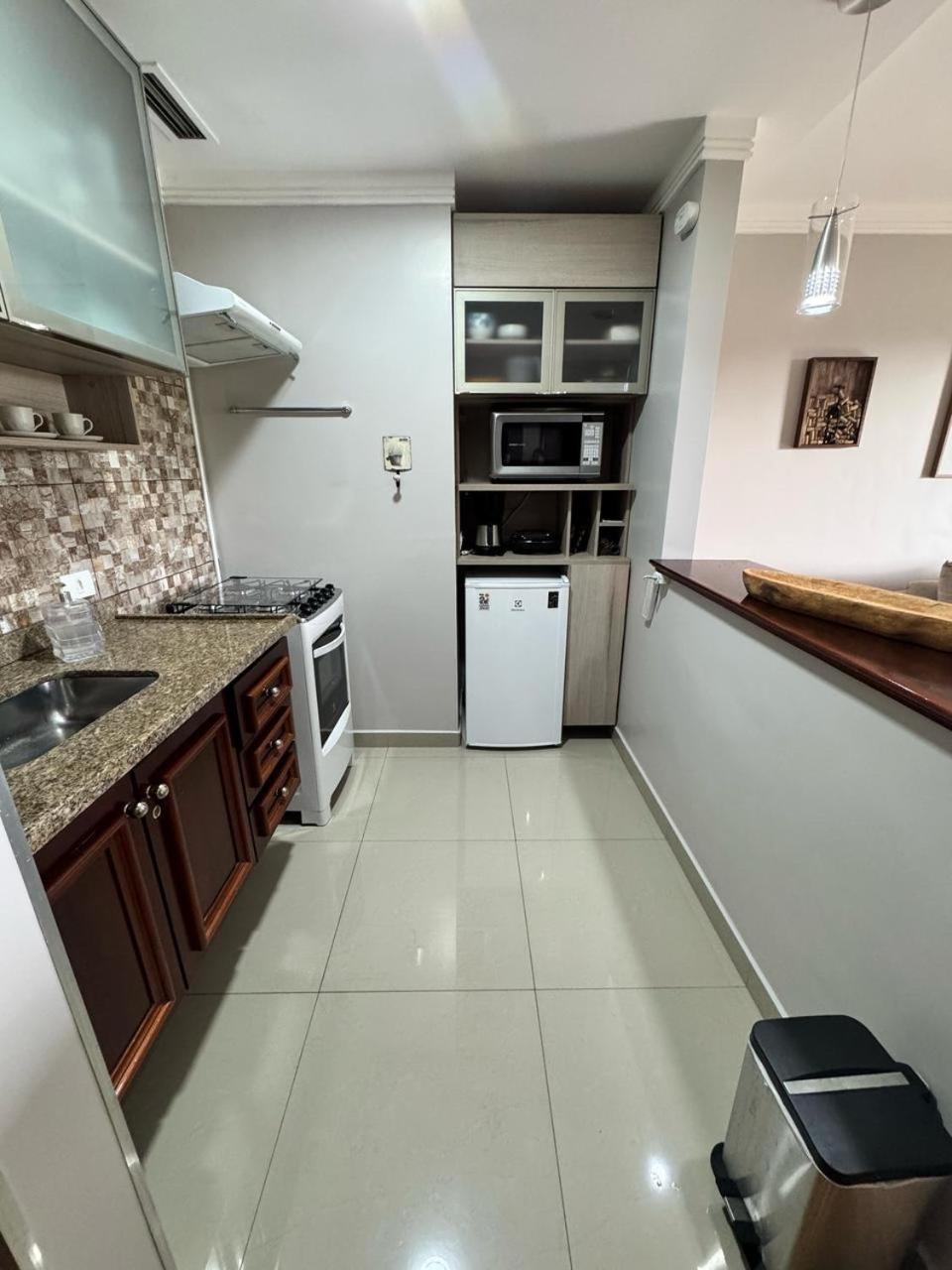 - Apto 115 Apartamento